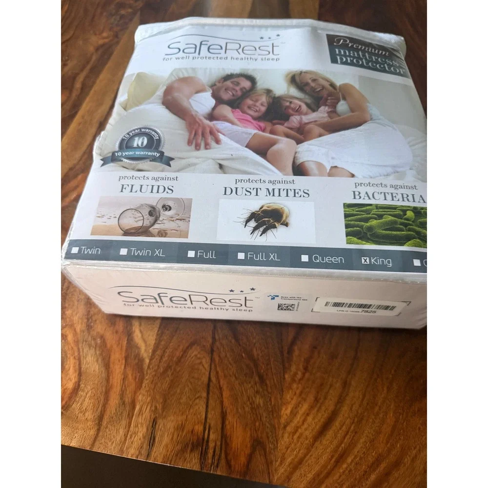 SafeRest Premium King Mattress Protector Waterproof Cotton Terry Breathable